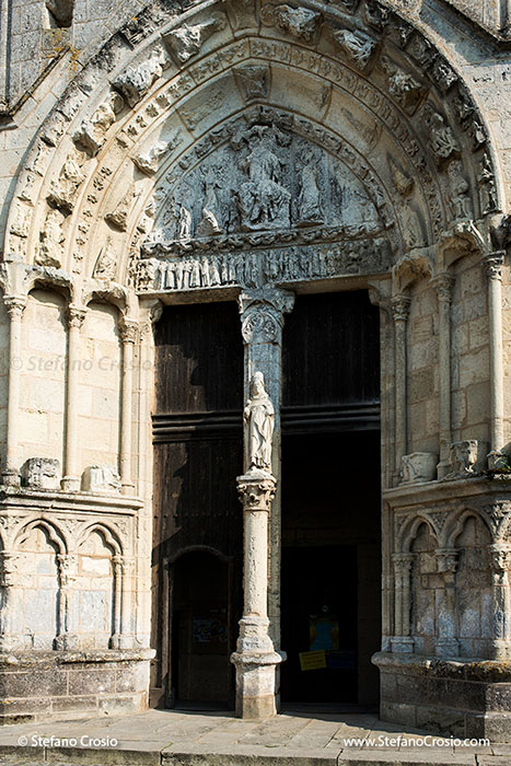 Saint Emilion : Portal of the Eglise Collegiale (XII-XV century)
