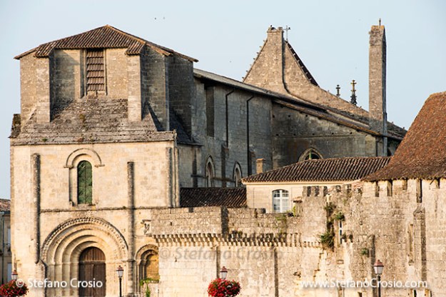 Saint Emilion : The Eglise Collegiale (XII-XV century)
