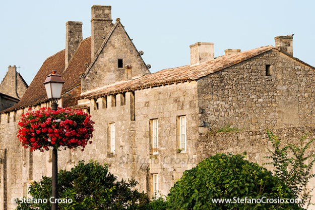 Saint Emilion:  ancient buildings in town